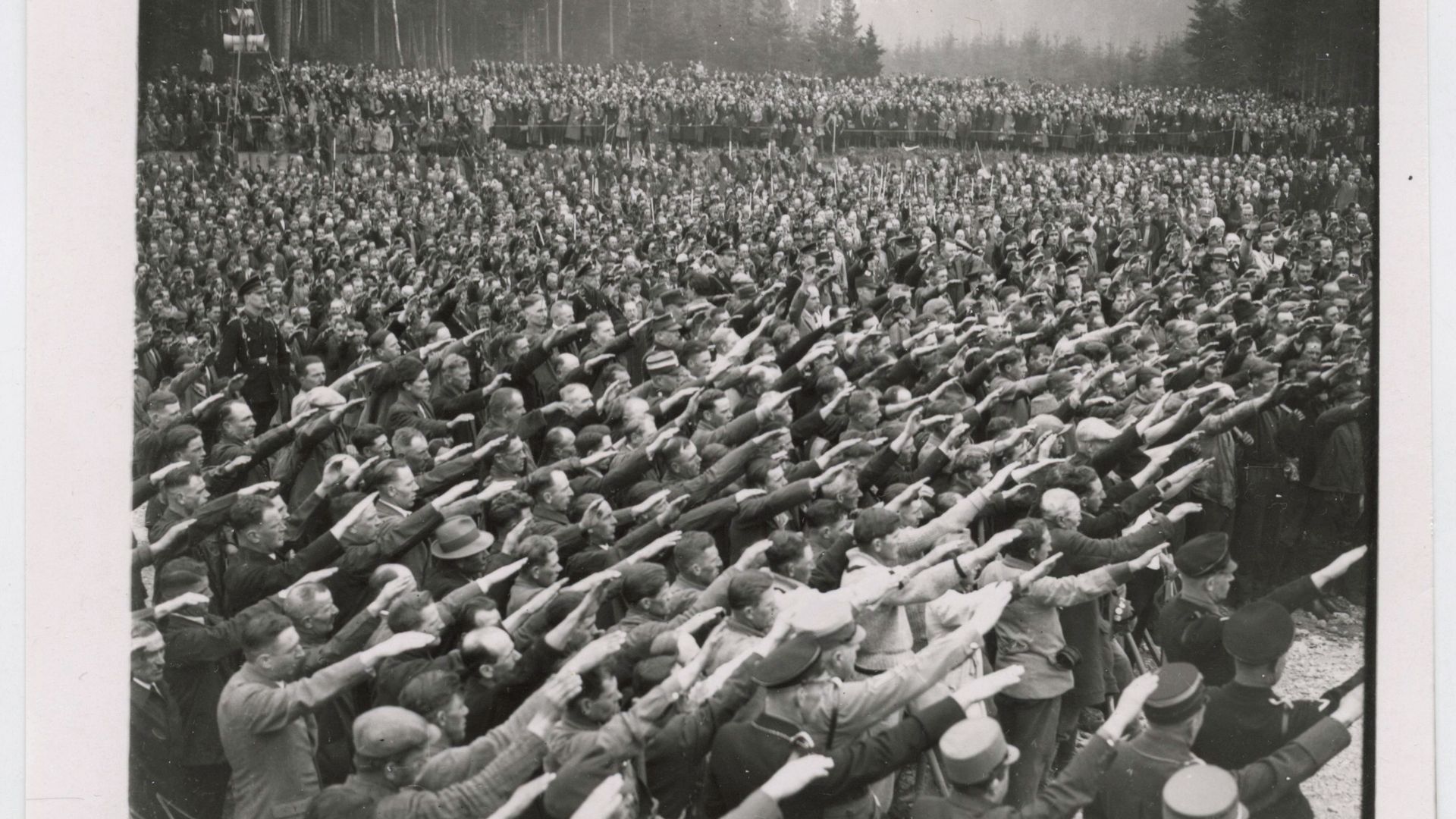 website beeld Living with Hitler